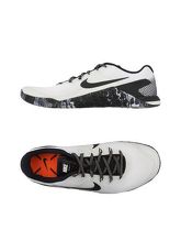 NIKE Sneakers & Tennis shoes basse uomo